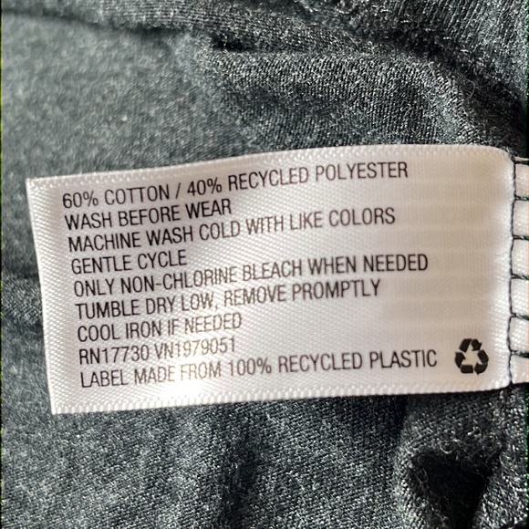 Men’s Goodfellow and Co t-shirt with sunset and palm trees - Picture 4 of 6